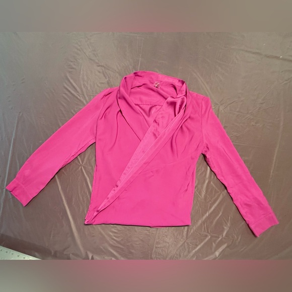 Amanda Uprichard Fuchsia Long Sleeve Drape Front Silk Blouse Size Small MSRP$198 - Picture 5 of 11